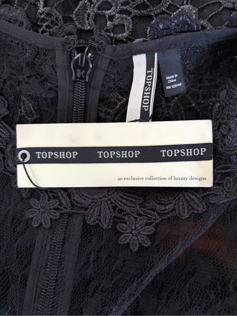 Topshop Floral Lace Romper Sheer Guipure Cutout Short Sleeve Black Size 6 - Picture 7 of 10